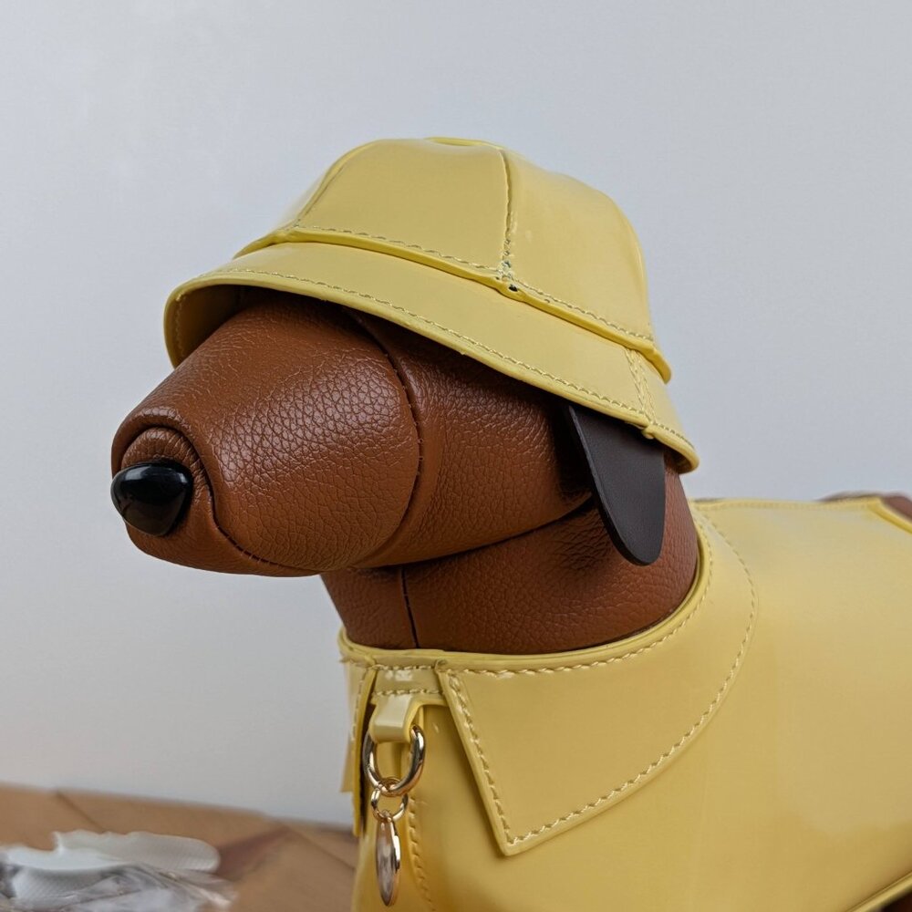 Novelty Dachshund Weiner Dog Crossbody Purse Yellow Raincoat Hat - Picture 3 of 7